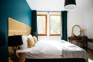 Отели типа «постель и завтрак» Villa Lulu Piaseczno Пясечно Двухместный номер с 1 кроватью или 2 отдельными кроватями и ванной комнатой-1
